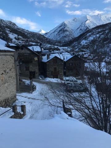 Refugi D' Alos Alos d'Isil Esterno foto